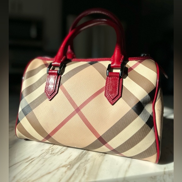 Burberry - Patent Nova Check Chester Bowling Bag Raspberry Sorbet - Picture 6 of 10
